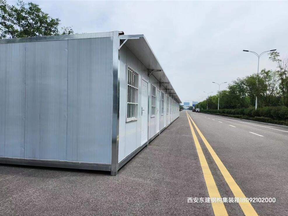 活動(dòng)房安裝完成